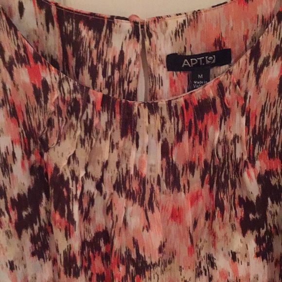 APT.9 Top - Picture 2 of 7